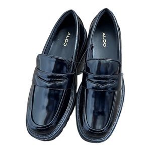 Aldo Black Patent Lug-sole loafers - Sz 8.5